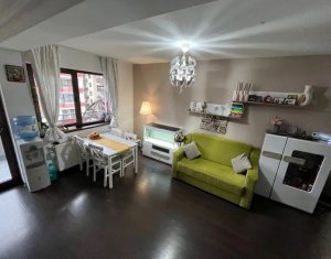 Sale apartment 3 rooms in Floresti