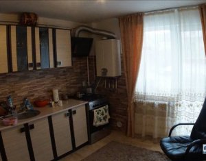 Vanzare apartament cu 3 camere, deosebit, in Iris, etaj 1