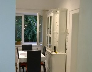 Apartament la casa, centru, zona Primariei, locuri de parcare