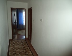 Vanzare apartament 3 camere, 65mp, Floresti, zona Teilor