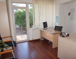 Vanzare apartament 3 camere, A Muresanu, finisat, curte, parcare