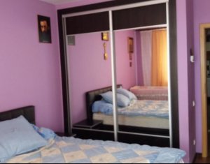 Vanzare apartament cu 3 camere, situat in Floresti, zona Tineretului
