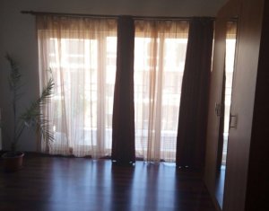 Apartment 2 rooms for sale in Floresti