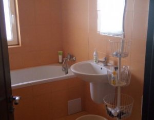 Vanzare apartament 2 camere 52 mp utili, pod 52 mp, zona Porii