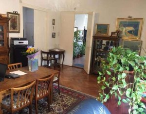 Appartement 5 chambres à vendre dans Cluj-napoca, zone Centru