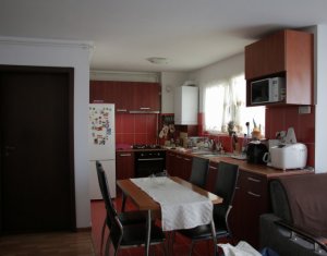 Apartament 2 camere finisat, mobilat, cu garaj, zona centrala