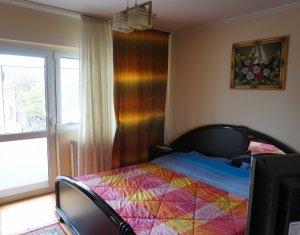 Vanzare apartament 3 camere decomandate, zona strazii Aurel Vlaicu