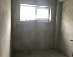 Appartement 3 chambres à vendre dans Floresti