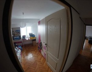 Appartement 4 chambres à vendre dans Cluj-napoca, zone Zorilor