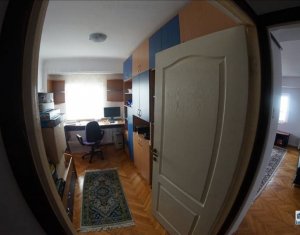 Appartement 4 chambres à vendre dans Cluj-napoca, zone Zorilor