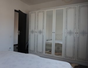 Vanzare apartament 3 camere, situat in Floresti, zona Teilor