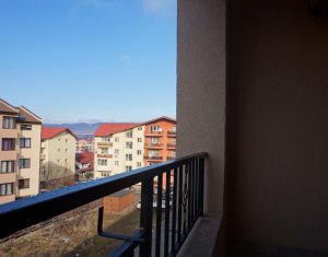 Apartment 3 rooms for sale in Floresti