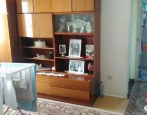 Apartament cu 4 camere, etaj 3, zona liinistita in Manastur