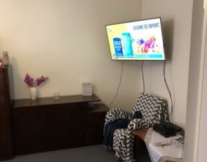 Vindem apartament cu o camera in centrul orasului Cluj