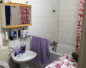 Vindem apartament cu o camera in centrul orasului Cluj