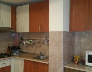 Apartament de 2 camere, decomandat, Baciu