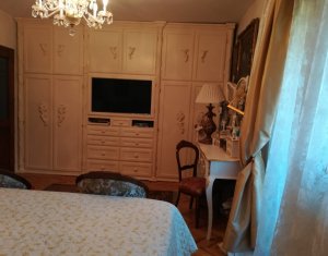 Vanzare apartament de 2 camere, strada Titulescu 