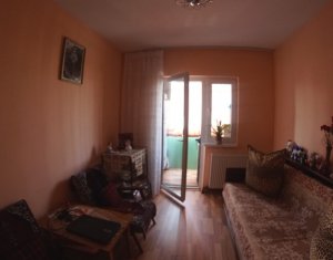 Apartament cu 3 camere decomandat, zona Louis Pasteur