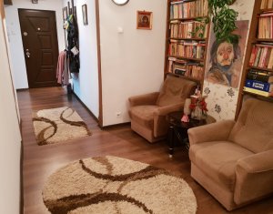 Appartement 4 chambres à vendre dans Cluj-napoca, zone Manastur