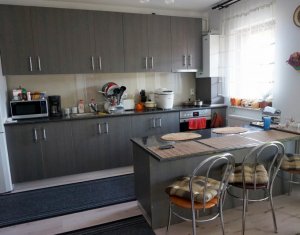 3 camere, 75 mp utili, finisaje moderne, zona Sesul de Sus