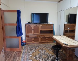 Apartament 1 camera, 35 mp, parter inalt, utilat si mobilat, strada Traian