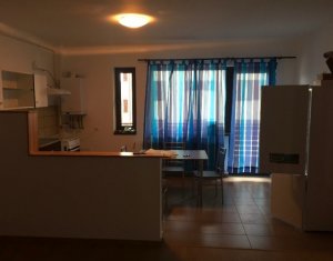 Vanzare apartament cu 3 camere, Floresti, strada Sub Cetate