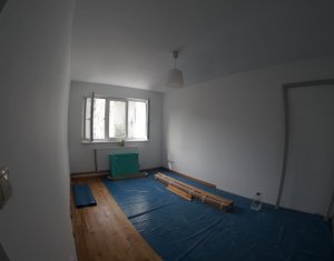Apartament 3 camere, 66 mp utili, semidecomandat, cartier Gheorgheni