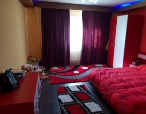 Apartament 4 camere in vila, 142 mp, teren 215 mp, mobilat lux, Dambul Rotund