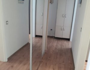 Vanzare apartament 2 camere, decomandat, gradina 58 mp, situat in Floresti 