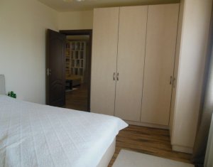 Vanzare apartament cu 3 camere, ultrafinisat, Floresti, Sub Cetate 