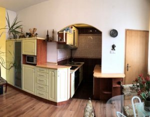 Appartement 3 chambres à vendre dans Cluj-napoca, zone Centru