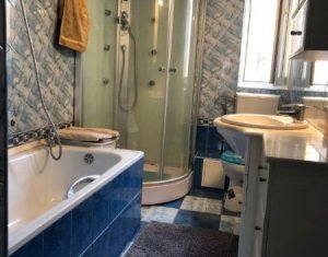 Appartement 3 chambres à vendre dans Cluj-napoca, zone Centru