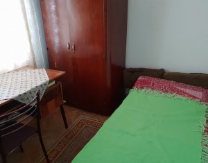 Apartament 4 camere, 78 mp, 2 bai, 2 balcoane, mobilat, strada Bucuresti
