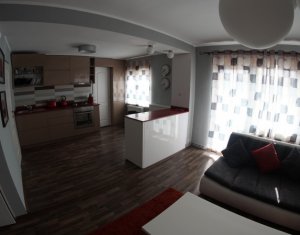Vanzare apartament 4 camere, zona Farmec, Marasti