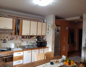 Vanzare apartament cu 3 camere, mobilat si utilat, Floresti, Florilor