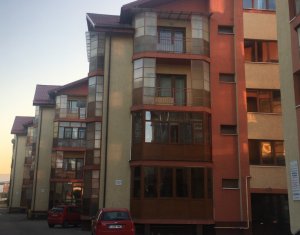 Vanzare apartament 3 camere, 2 nivele situat in Floresti, zona A. Iancu