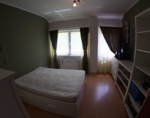 Appartement 4 chambres à vendre dans Cluj-napoca, zone Centru