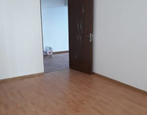 Vindem apartament 3 camere, finisat, zona Stejarului, Floresti