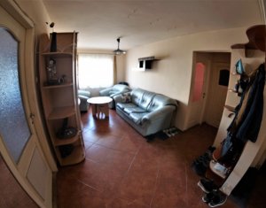 Apartament 4 camere, strada Mogosoaia