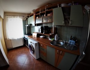 Apartment 4 rooms for sale in Cluj-napoca, zone Manastur