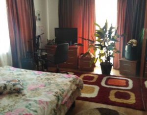 Vanzare apartament cu 3 camere, Manastur, zona Campului