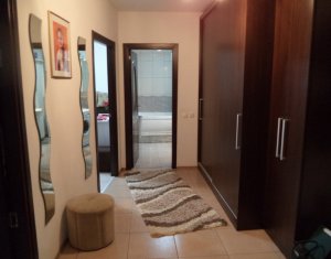 Vindem apartament 2 camere, decomandat, in spate la Vivo, Floresti