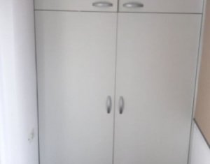 Vindem apartament cu 3 camere, decomandat, finisat, mobilat, utilat, zona Gruia