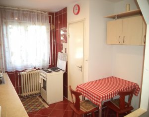 Apartament 3 camere, zona Diana, 67 mp, mobilat si utilat