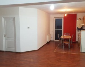 Vindem apartament 2 camere, etaj intermediar, zona Mega Image, Floresti