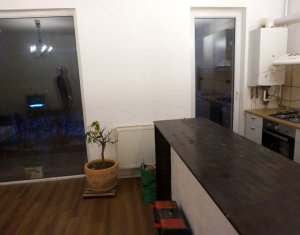 Apartament de vanzare cu o camera, cu gradina, zona Eroilor