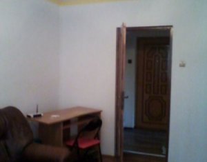 Vanzare apartament cu 2 camere in Plopilor zona Platinia