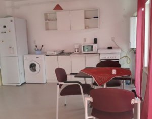Vanzare apartament cu 2 camere, mobilat, Floresti, strada Eroilor