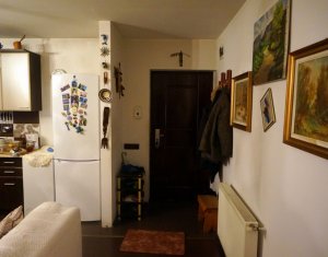 Vanzare apartament cu 3 camere, mobilat si utilat, Floresti, strada Tautiului
