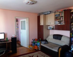 Apartament de vanzare, bucatarie + living si un dormitor, baie, Gheorgheni